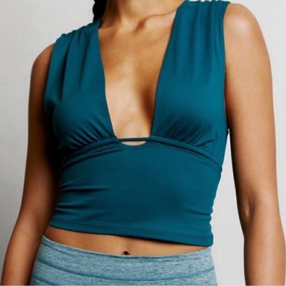 Free People FP Movement Cora Tank in Locust Size Large - Picture 4 of 7